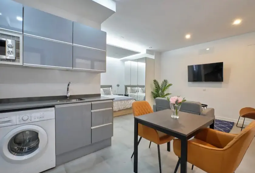 Acacias Suite - Image 1