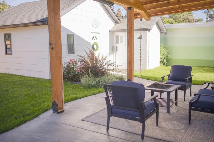 Charming and Private Birch Cottage - Image 1