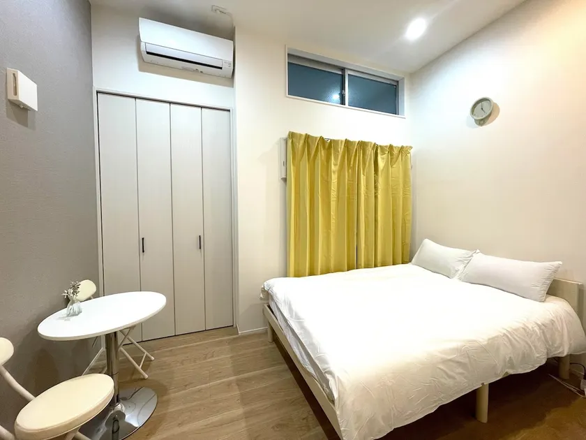 Up to 4 people, 10-minute drive to Hakata Port, newly built loft type, self check-in, 1 room rental, long-term stay discount - Image 1