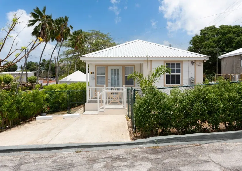The White Villa - Image 1