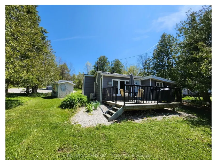Lake House Retreat - Image 1
