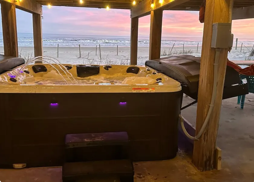 Jamaica Me Happy *Beachfront! HotTub! Pets - Image 1