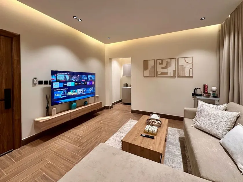 Cozy 1-BR in Rawda:Queen Bed, 65”TV, Self Check-In - Image 1
