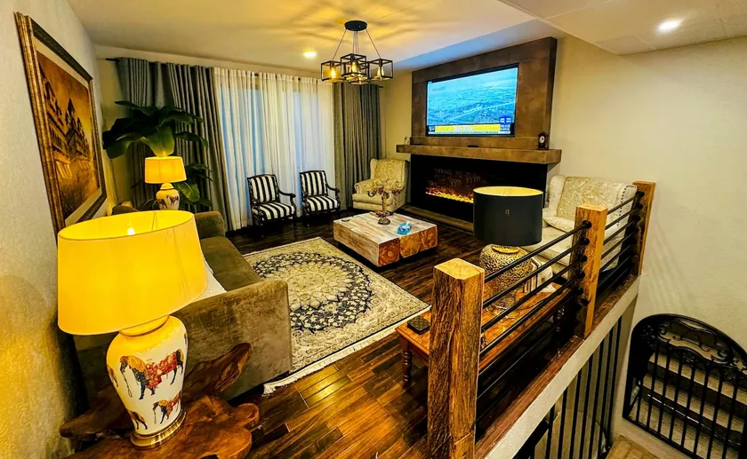Royal 5 star Serviced Cottage in heart of Murree - Image 1