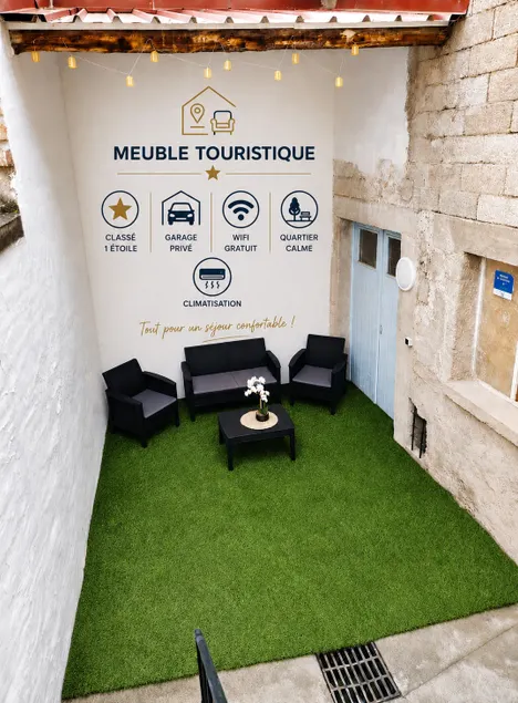 ”Maison d'Exception” Air conditioning, Garage & Private Courtyard - Image 1