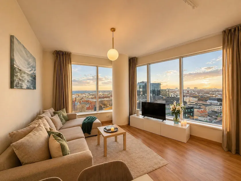 Stylish 11th-Floor Sea View Stay - Image 1