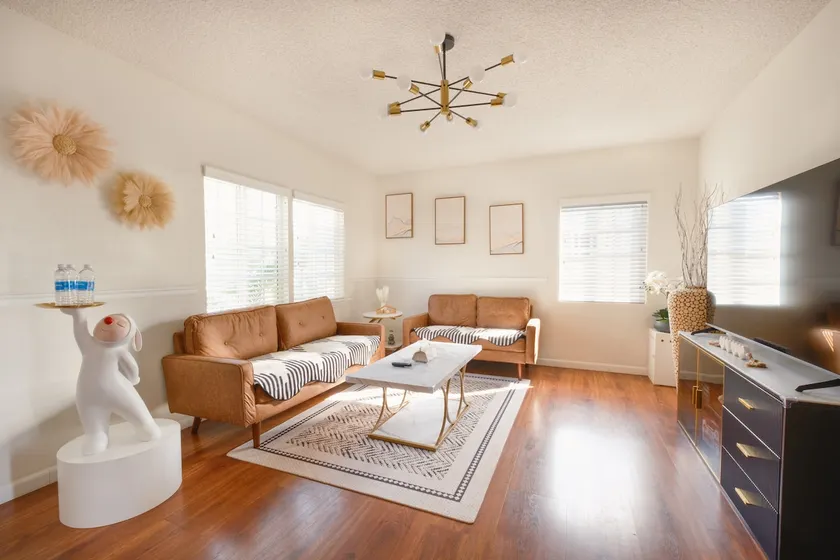 Yodi's house is newly renovated with 2 bedrooms, fully equipped, close to the city - Image 1