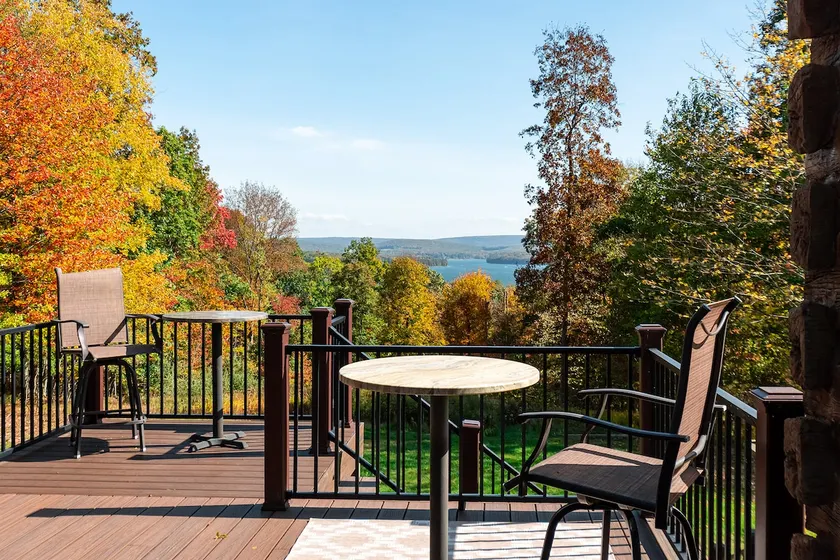 Private Lodge sleeps 31 guests Spectacular Views - Image 1