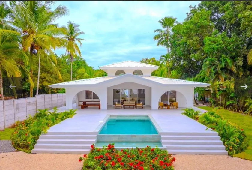 Oceanfront luxury home With Infinity pool. - Image 1