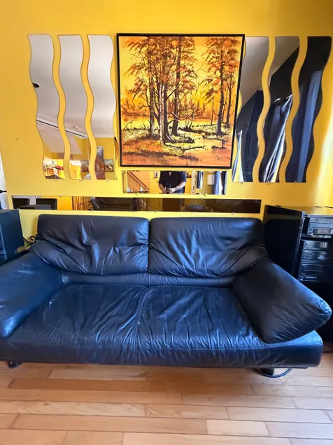 Your home away from home - Image 1