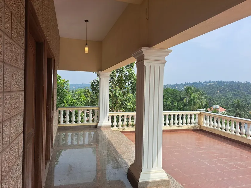 Bellevue-family friendly apartment on first floor - Image 1