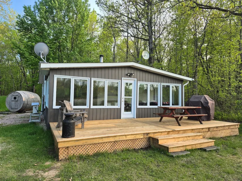 Bear Creek Oasis - Boat access to Lake Nipissing - Image 1
