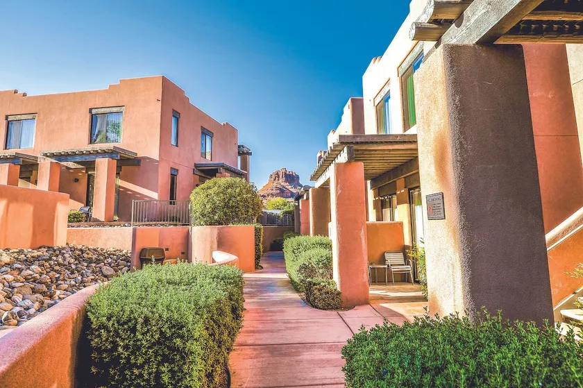 4 Inviting Suites Perfect for Sedona Exploration - Image 1