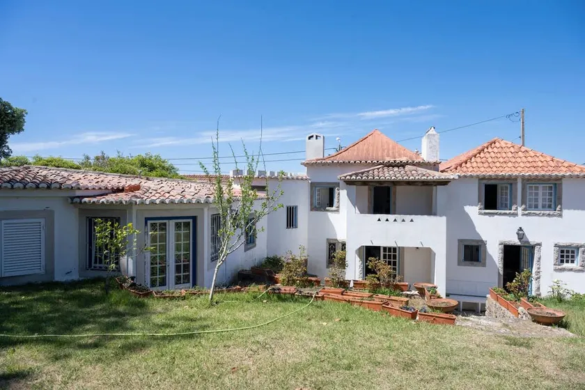 New Family Country House - Image 1