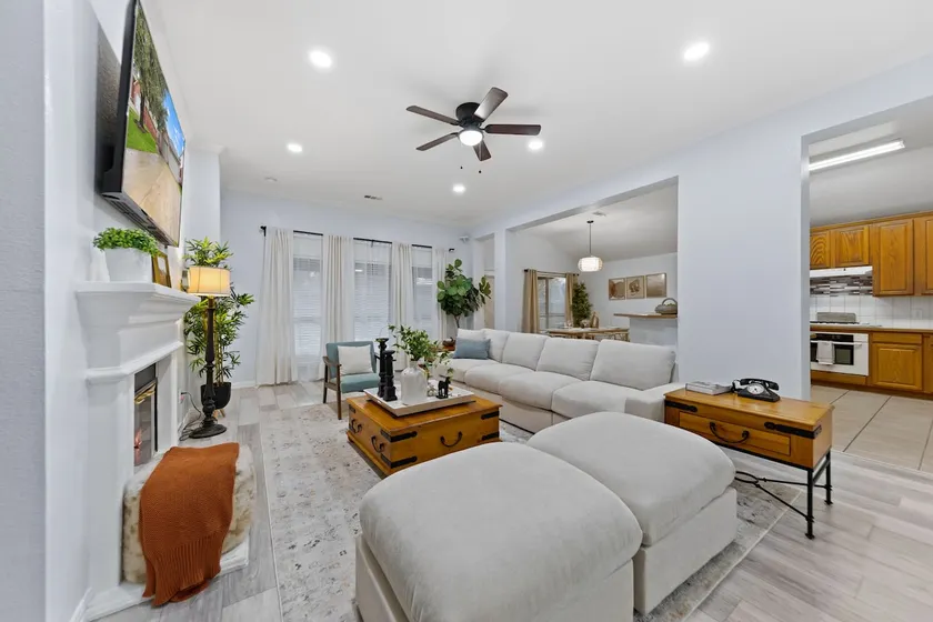 4BR Luxe Pad | Pets, Deck, Game Room & Parking - Image 1