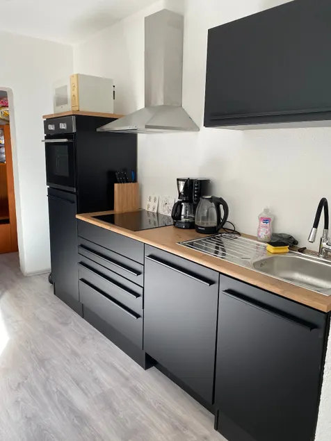 Apartment with great connection to A61/A63 - Image 1