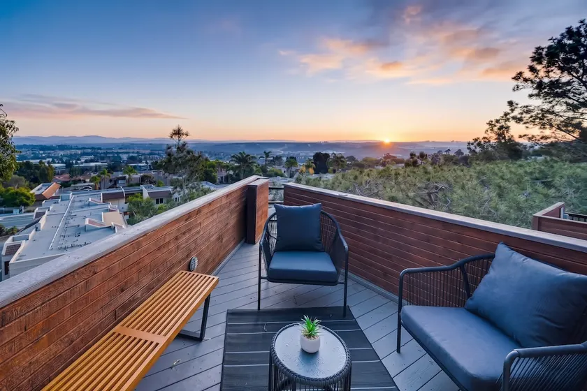 Stunning Del Mar Home w/ Deck *1 Mile To Beach* - Image 1