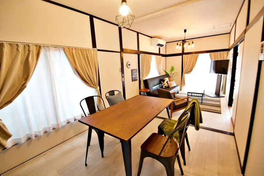 Shinjuku 15 minutes | Station 1 minute | 75 ㎡ Entire House | Max 8 people - Image 1