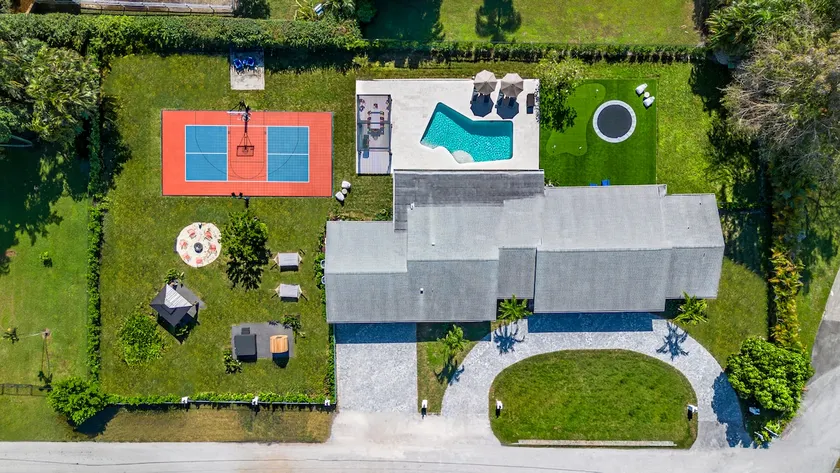 VILLA TATION|8BR|Basket+Pickle+Hot tub+Trampoline - Image 1