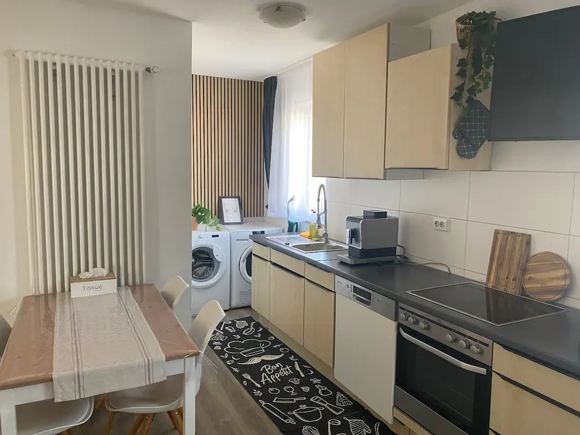 Vacation home/room for workers - Image 1