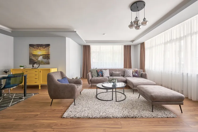 2 KairaHomes Three-Bedroom Family Suites - Image 1