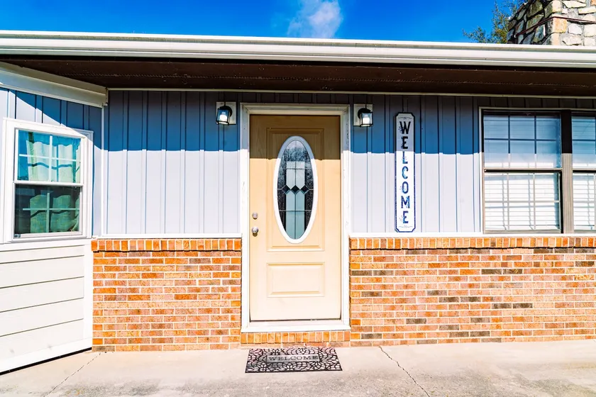 Heron Hideaway – 4BR Douglas Lake Home - Image 1