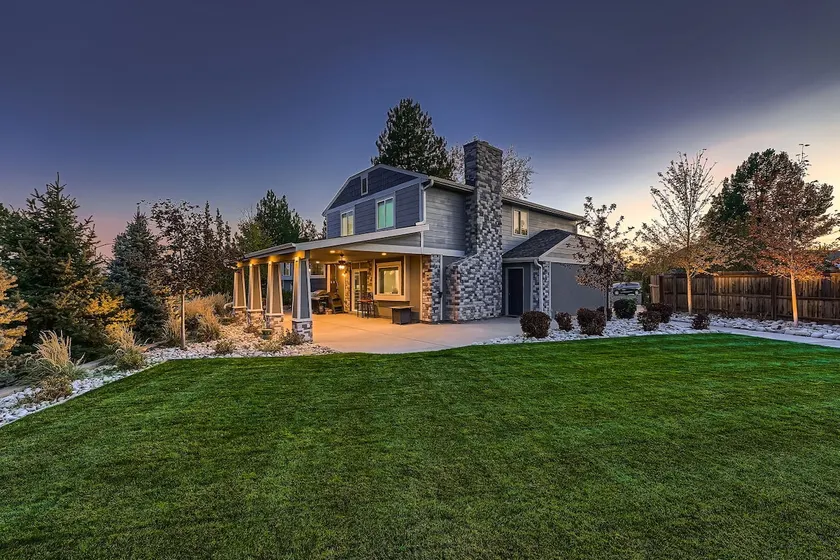 Beautiful tri -level home - Image 1