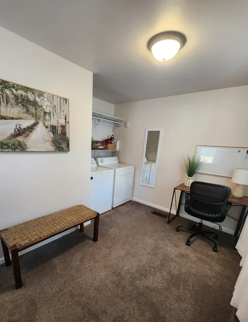 Cottage on Clark Street - Image 1