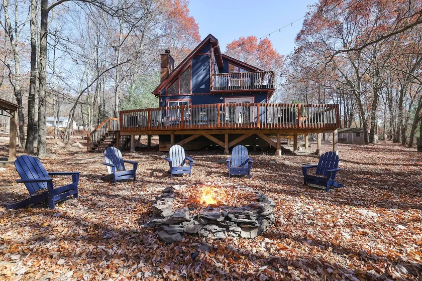 Alpine Lodge-3BD/2BA-Hot Tub/Sauna - Image 1