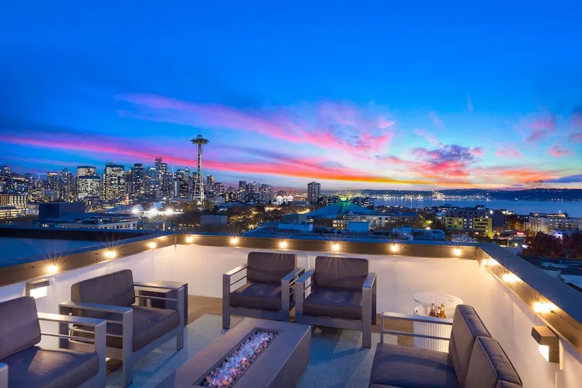 Upscale Seattle Escape | Stunning View | Parking - Image 1