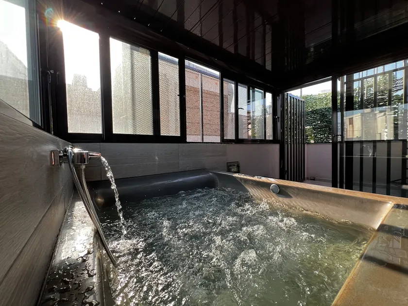 Athens Hot Tub Penthouse Skythens - Image 1