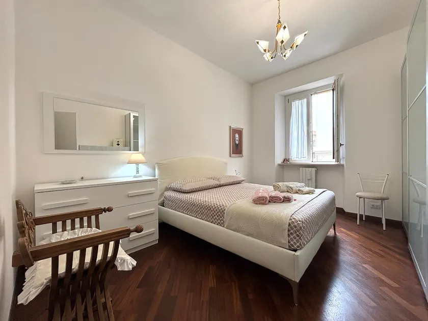[Very central] Comfortable three-room apartment - Image 1