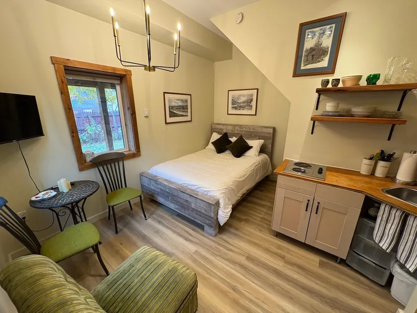 Located in Downtown Whitehorse - Basekamp - Image 1