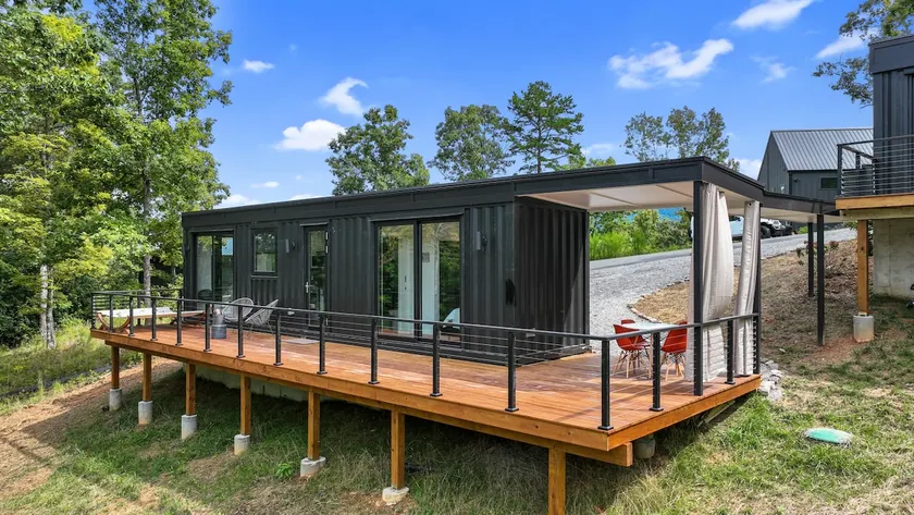 Luxury Container | Fire Pit • Sauna & Pool Access - Image 1