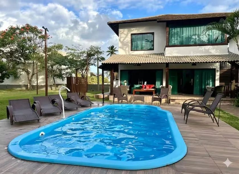Luxury House in Toquinho – Beachfront Condominium – Pool - Image 1