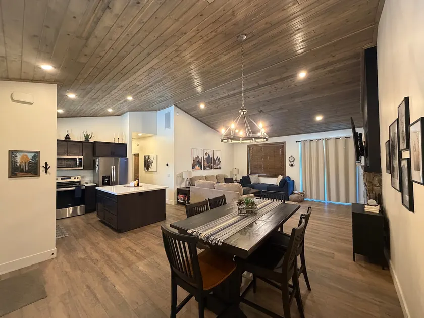 Bison Haven Cabin-Your Home Away from Home - Image 1