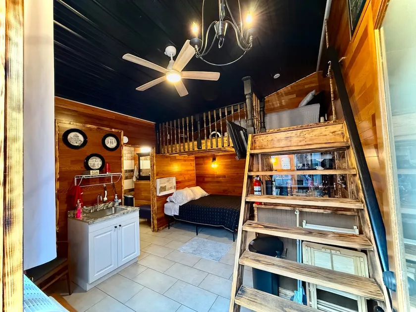 The Loft on Bourbon Trail - Image 1
