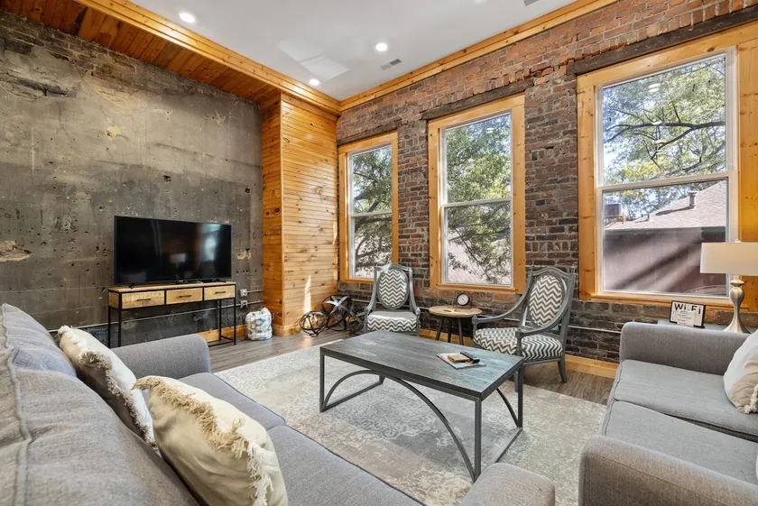 Market House Square Apts - 2 bedroom - Image 1