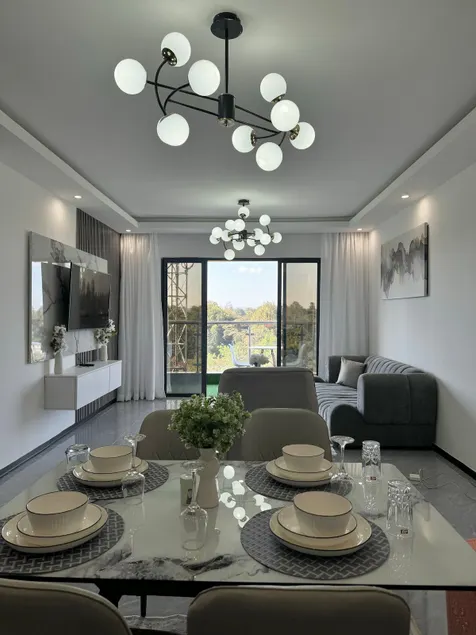 Stylish 2-Bedroom Retreat - Image 1