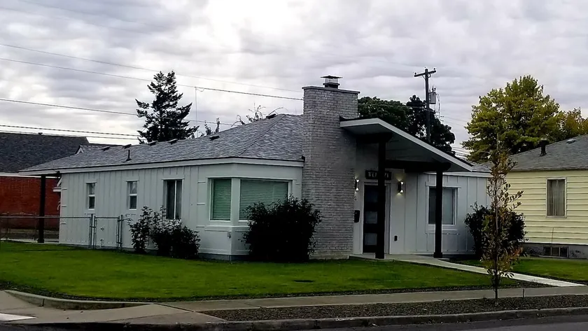 Relaxing Cozy White House. - Image 1