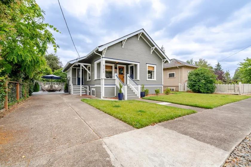 1910 Craftsman on Walnut - Image 1