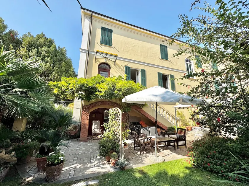 Villa historique | Jardin | Plage à 5 min | 6 personnes | Parking privé - Image 1