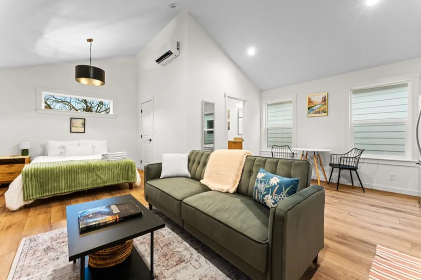 Sunset Stunner- Luxury Studio Steps From Greenbelt - Image 1
