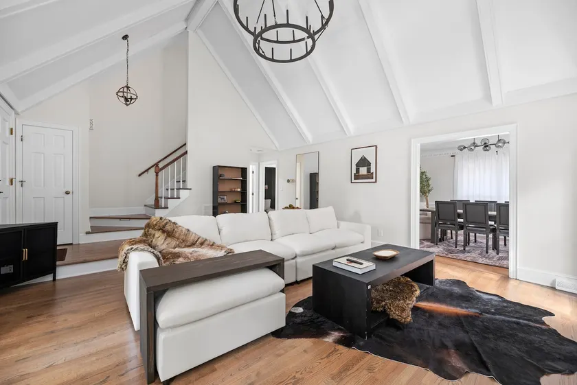 Cozy•Private•Winter Estate-2 Kings-King en Suite! - Image 1