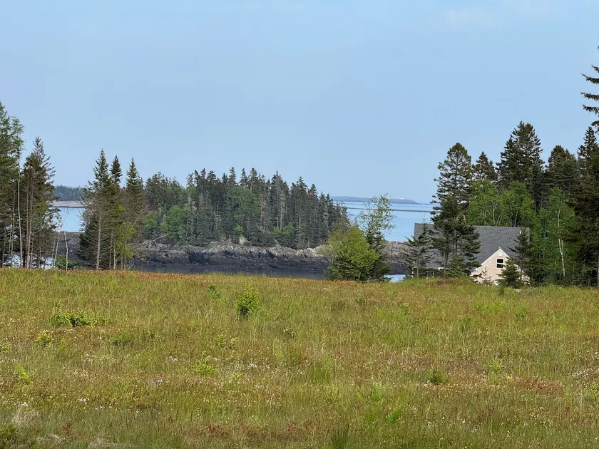 Johnson Cove Retreat - Image 1