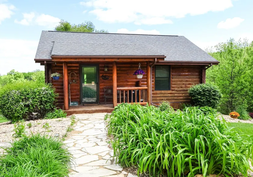 Aster Cabin | Hot tub | Ponds | Walking Trails - Image 1
