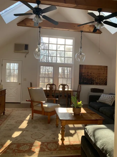 Hidden Hope Cottage - Image 1