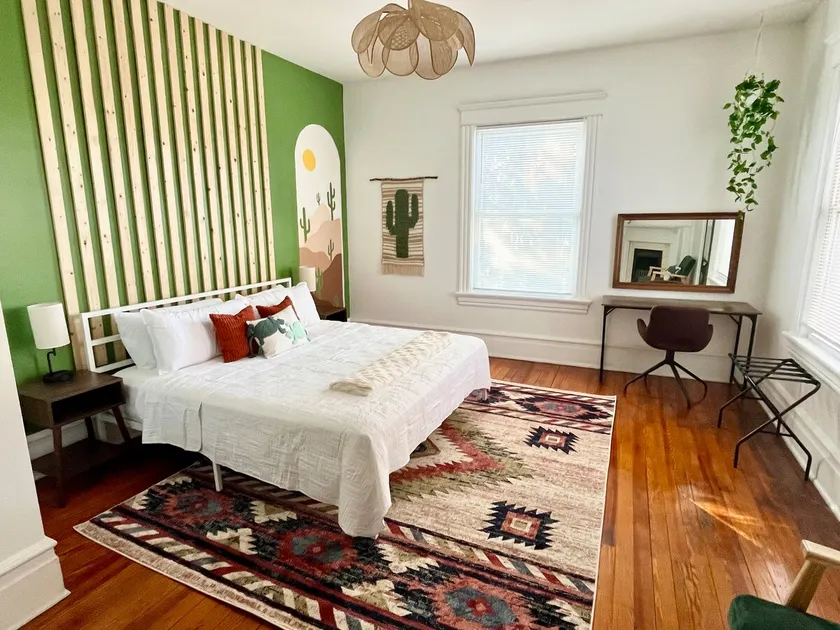 Cactus Loft at Pearl Manor - Image 1