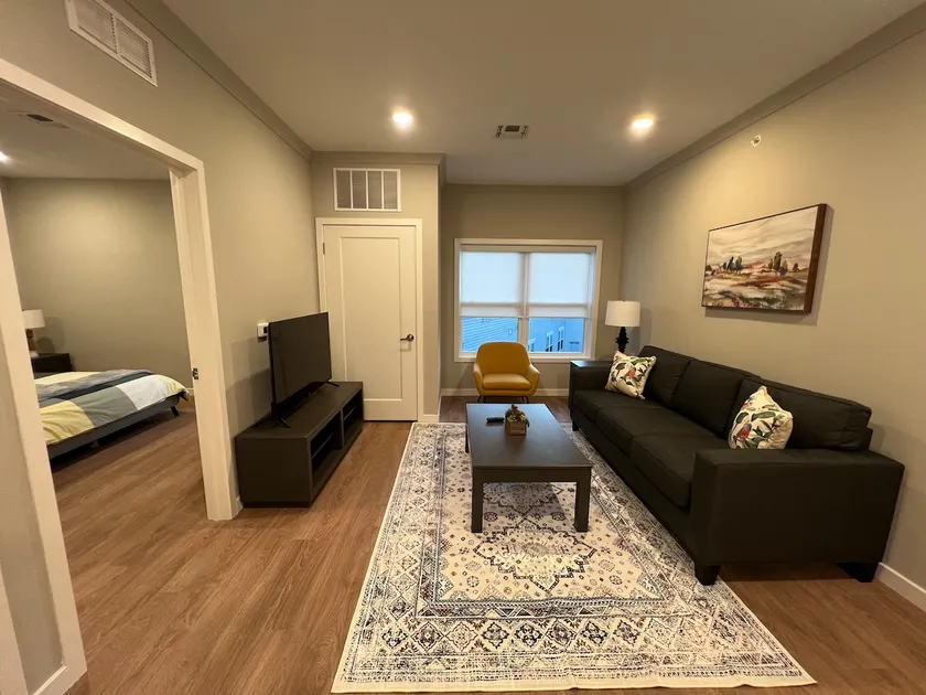 329 Classy 1BR |2 Min to NJ Transit | Free Parking - Image 1