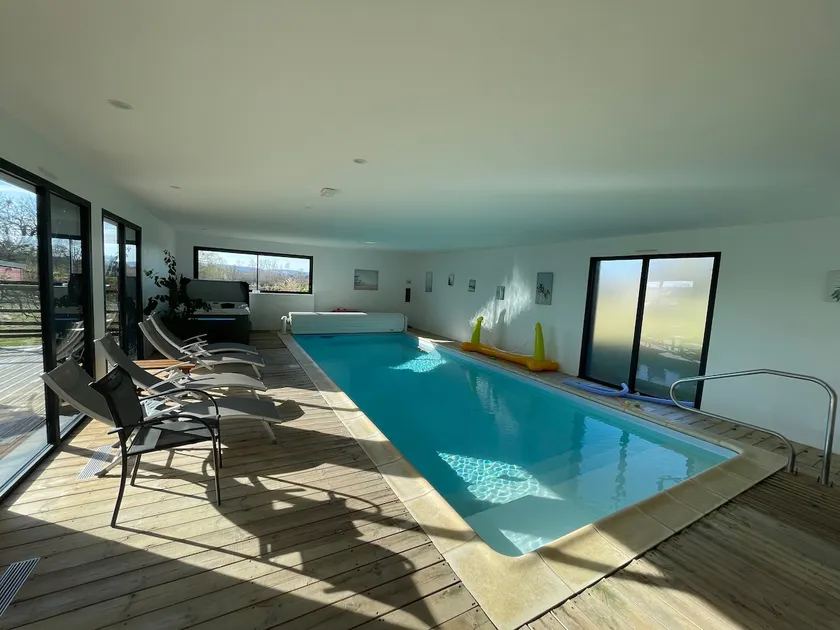 Caramelle Gite Indoor Pool 100% Private Spa - Image 1